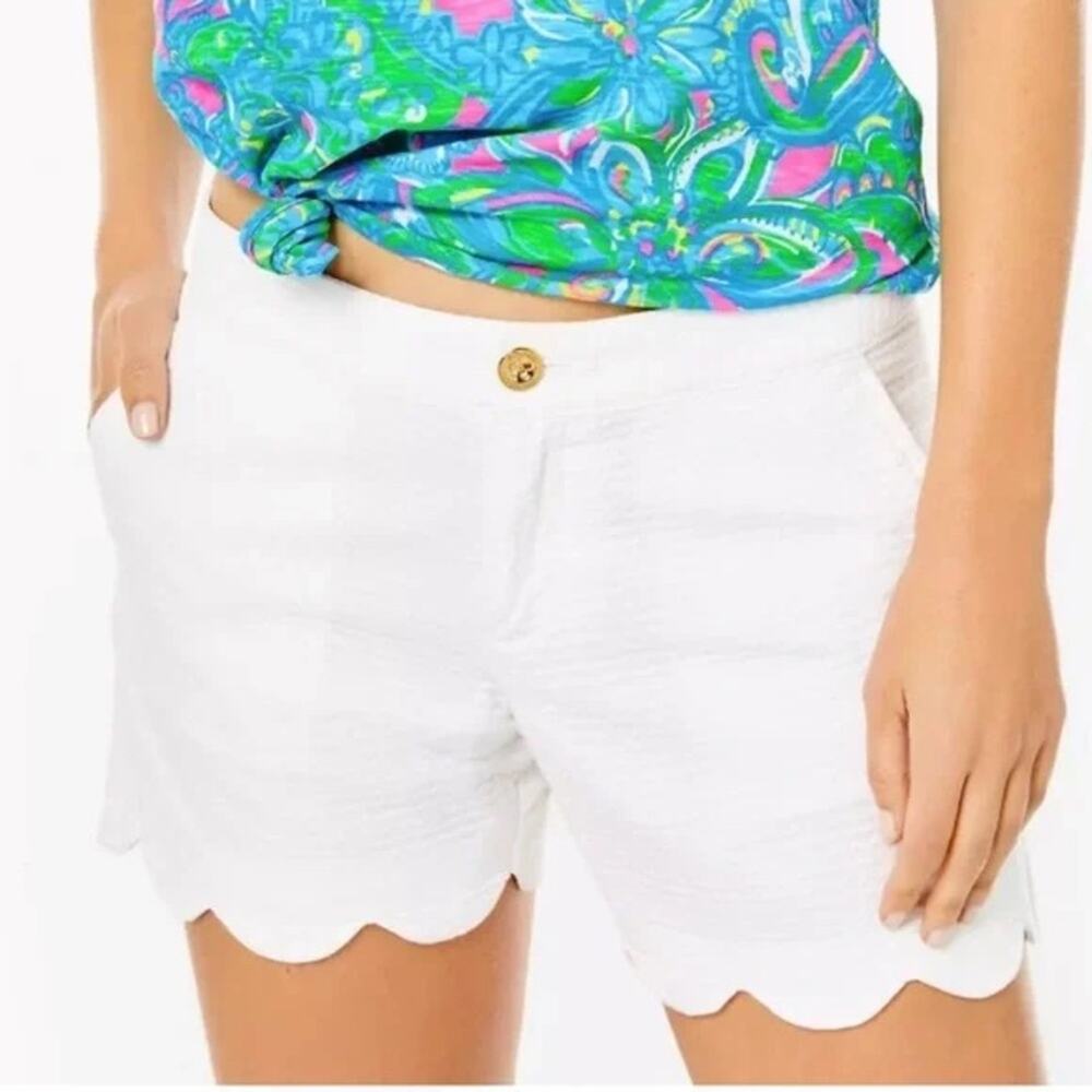 Lilly Pulitzer 5" Buttercup Low Rise Stretch Short in Resort White